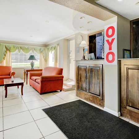 Oyo Hotel Douglas Ga Us-441 Екстер'єр фото