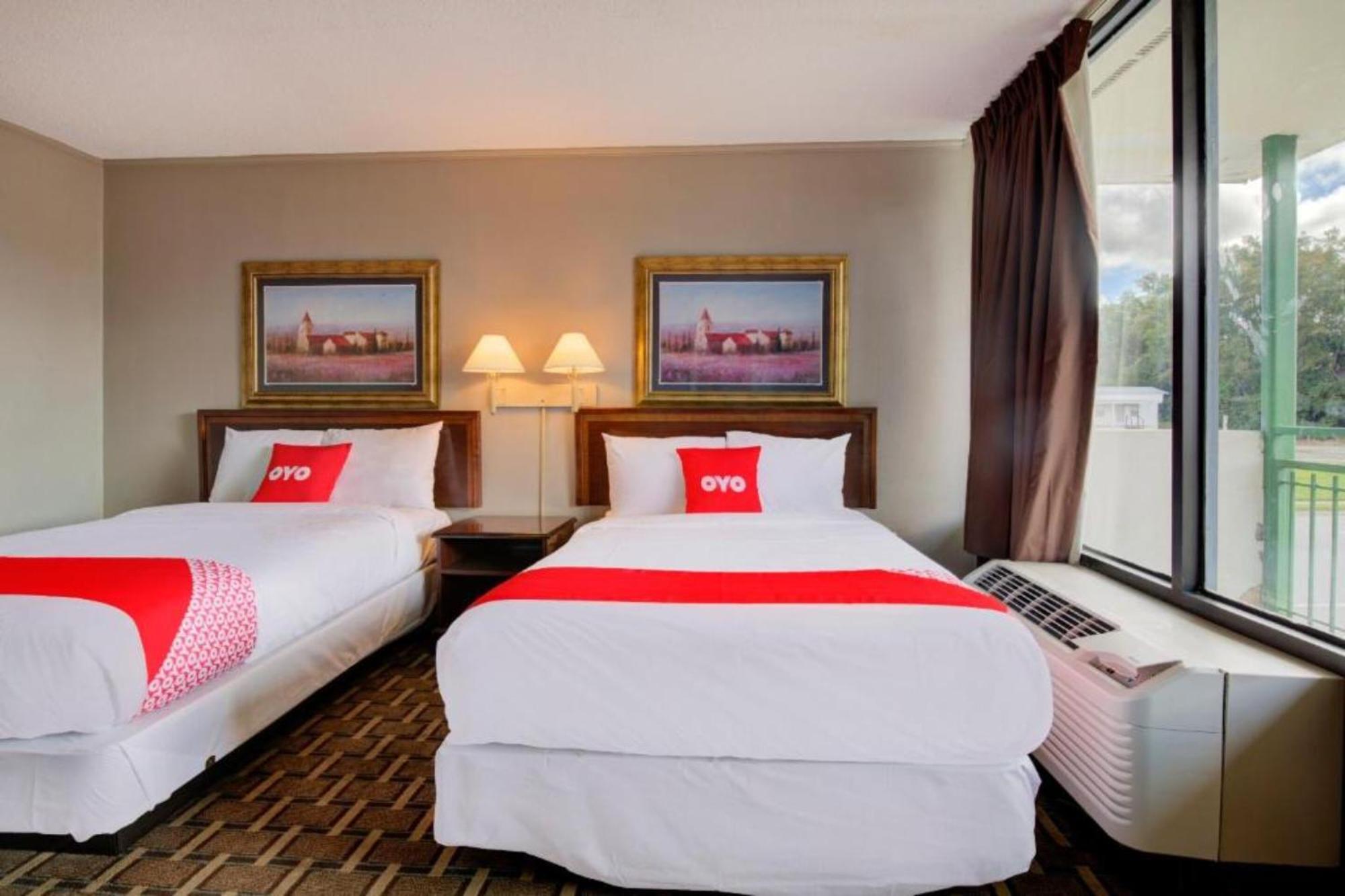 Oyo Hotel Douglas Ga Us-441 Екстер'єр фото