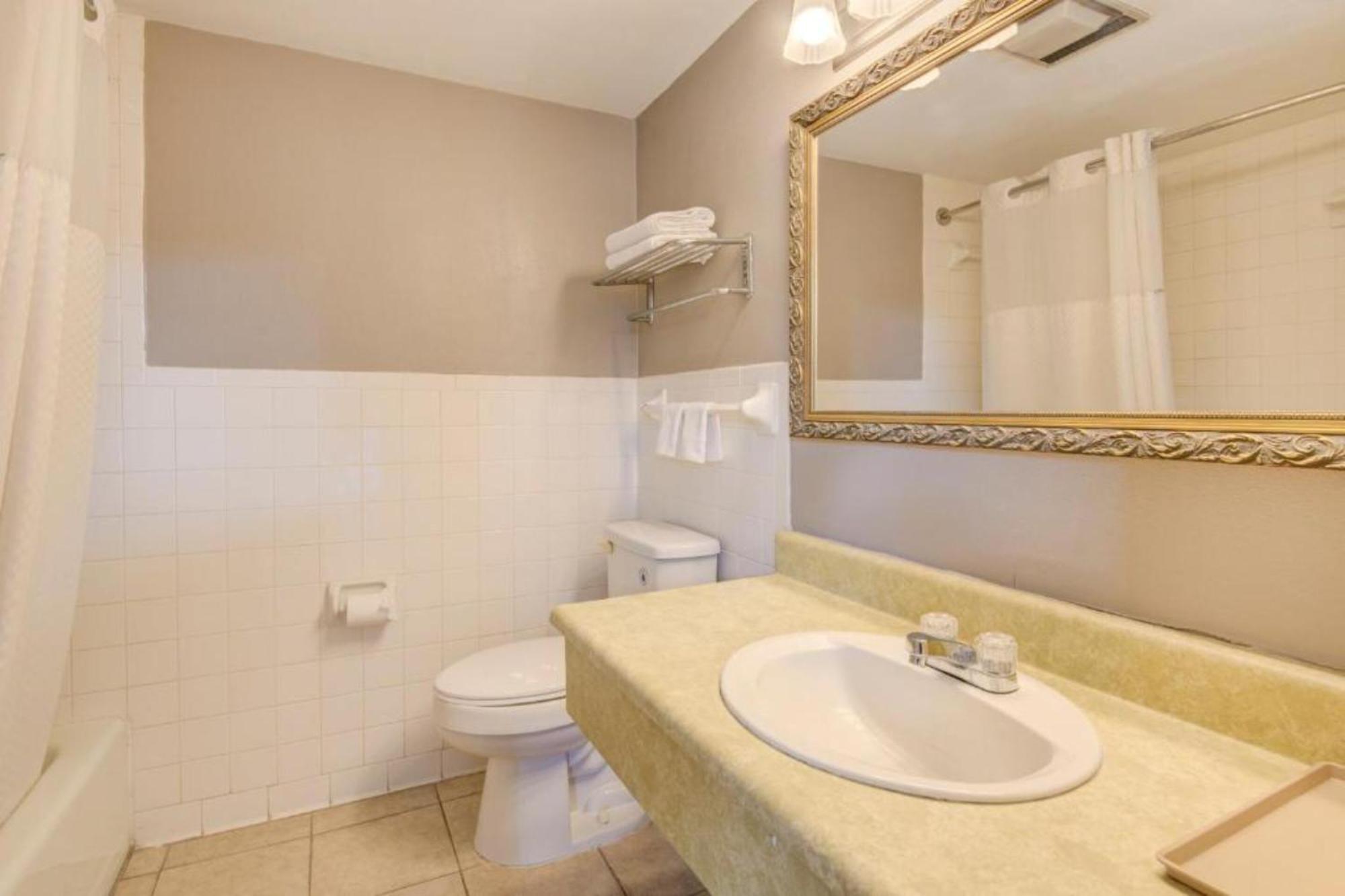 Oyo Hotel Douglas Ga Us-441 Екстер'єр фото